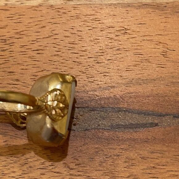 Beautiful ring  - Picture 4 of 4